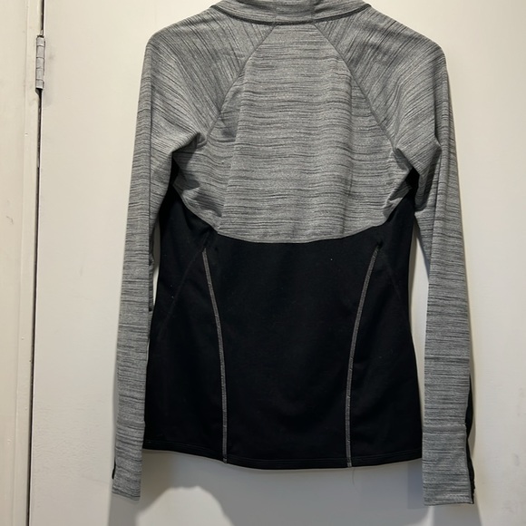 Athleta Running Wild Half Zip size M black and grey - Picture 3 of 7